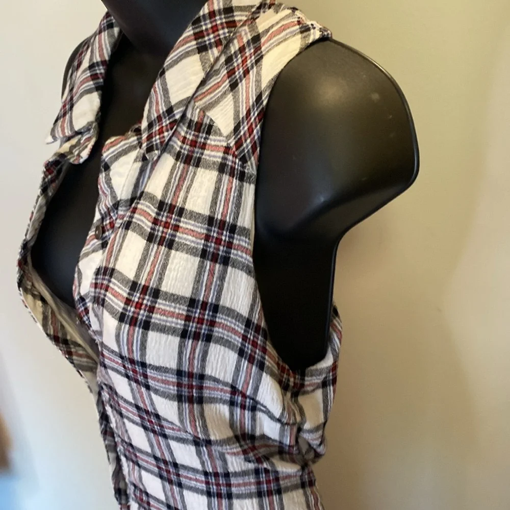 Skies Are Blue Gray, white & Burgandy ButtonDown down midi Aline dress size 8 - Picture 7 of 8